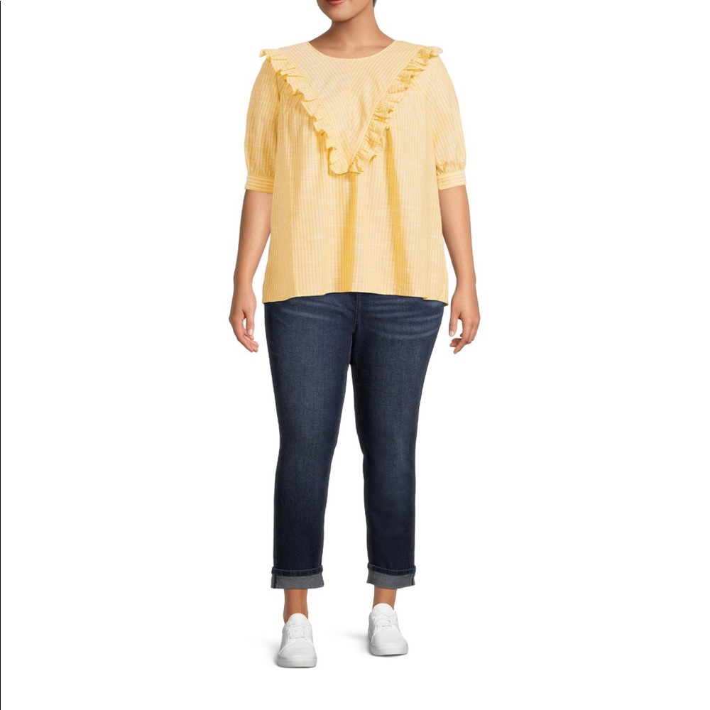 Plus Size Ruffle Woven Blouse - Picture 3 of 6